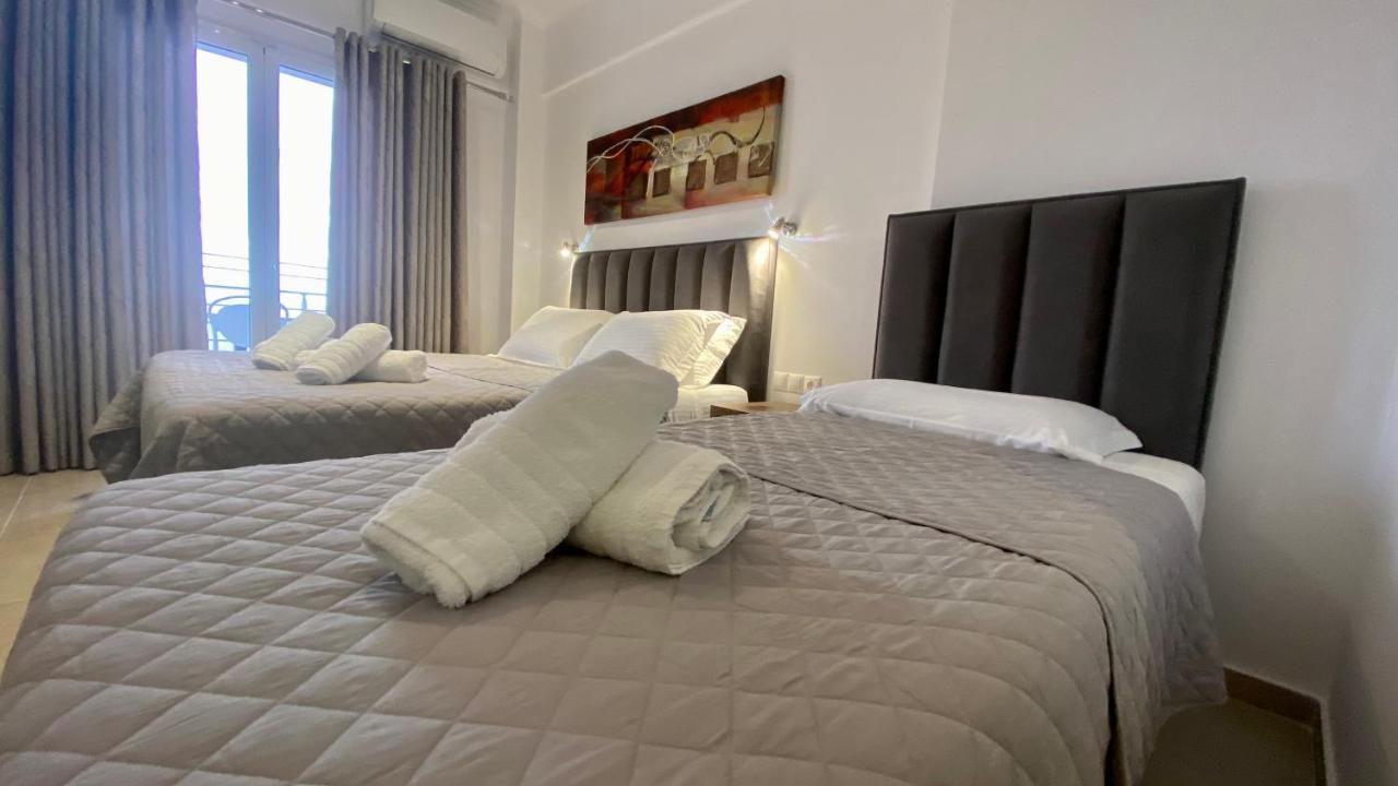Vangjelis Hotel Himare Exterior photo